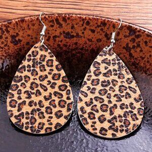 Leopard Cheetah Print Earrings 2 Sided Dangle Animal Jungle Tear Drop Stylish EW